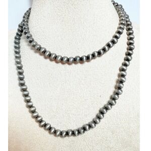 Icon Collection Burnished Silver Tone Beaded Necklace Southwestern Style 28–31"